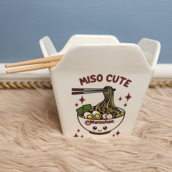 NIB MARUCHAN "MISO CUTE" TAKE OUT RAMEN BOWL & CHOPSTICK SET - Picture 1 of 3